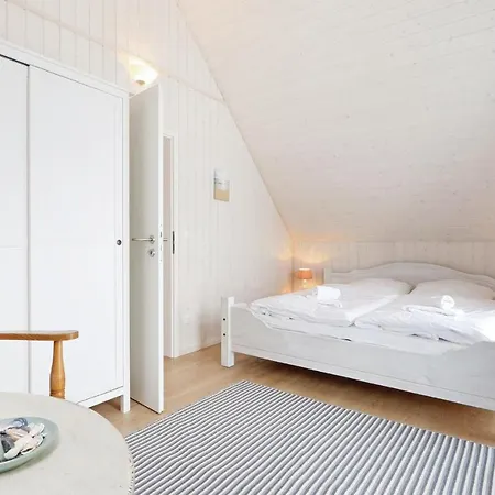 2 Bedroom Gorgeous In Ostseeresort Сasa de vacaciones *