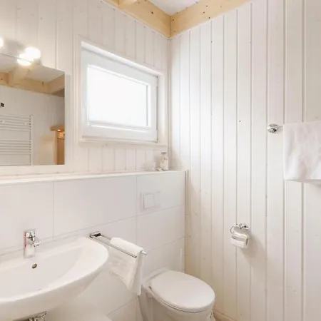2 Bedroom Gorgeous In Ostseeresort *